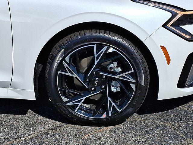 new 2026 Kia K5 car, priced at $31,306