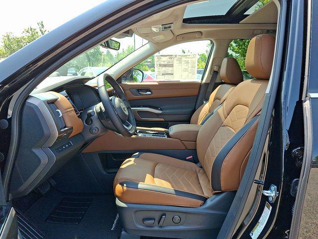 new 2025 Nissan Pathfinder car, priced at $51,035