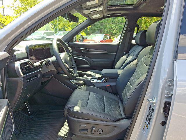 new 2025 Kia Telluride car, priced at $50,863