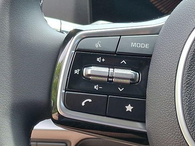 new 2025 Kia Carnival car, priced at $39,265