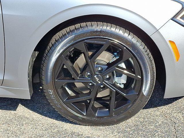 new 2026 Kia K5 car, priced at $31,703