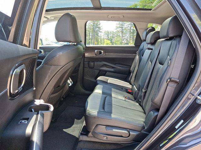new 2025 Kia Sorento car, priced at $34,817