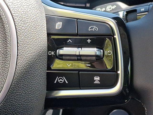 new 2025 Kia Sorento car, priced at $34,817