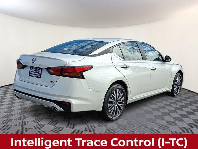 new 2025 Nissan Altima car, priced at $32,215