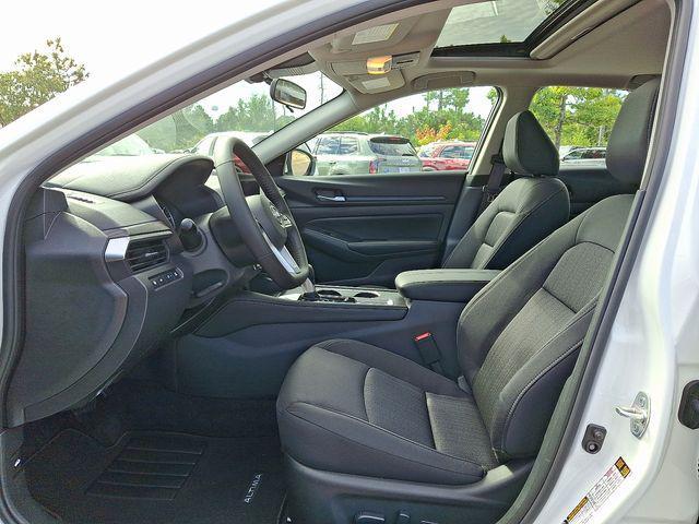 new 2025 Nissan Altima car, priced at $32,215