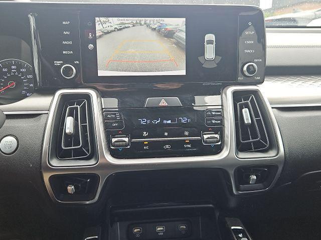 used 2022 Kia Sorento car, priced at $25,100