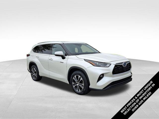 used 2021 Toyota Highlander Hybrid car, priced at $29,700