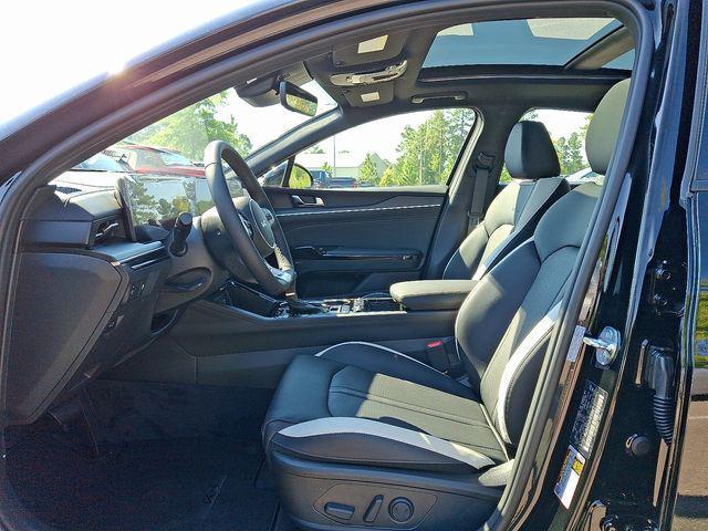 new 2026 Kia K5 car, priced at $31,022