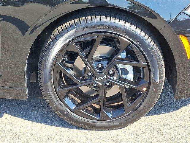 new 2026 Kia K5 car, priced at $31,022