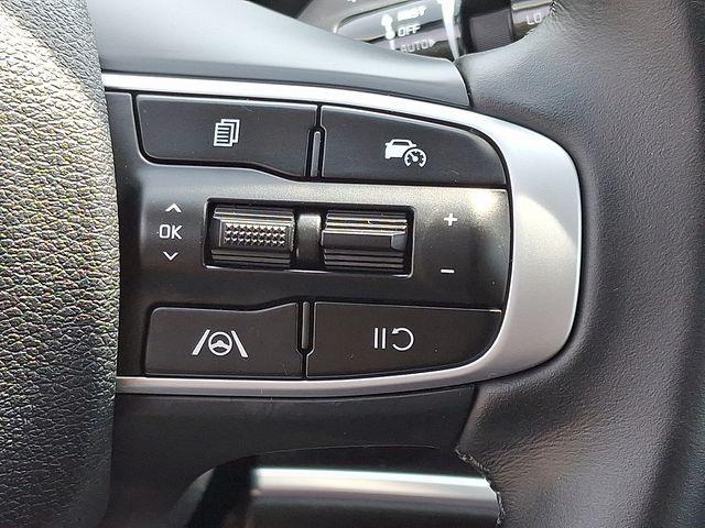 new 2025 Kia Sportage car, priced at $30,008