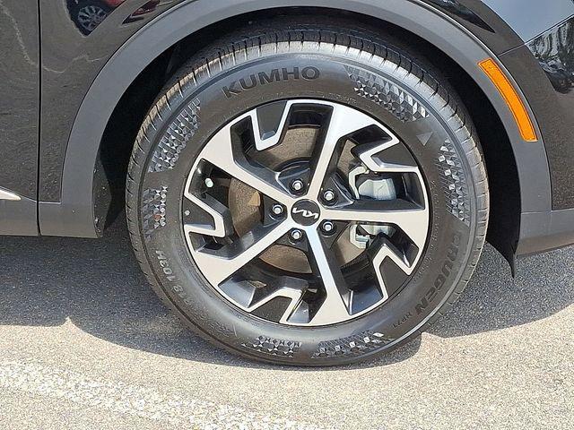 new 2025 Kia Sportage car, priced at $30,008