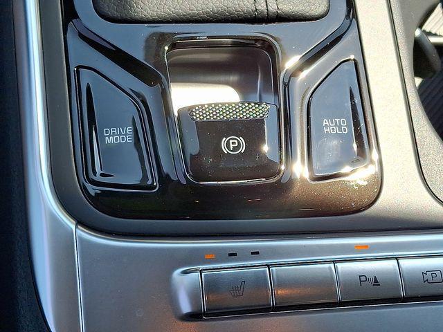 new 2025 Kia Carnival car, priced at $41,428