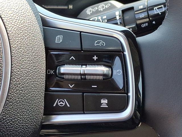 new 2025 Kia Carnival car, priced at $41,428