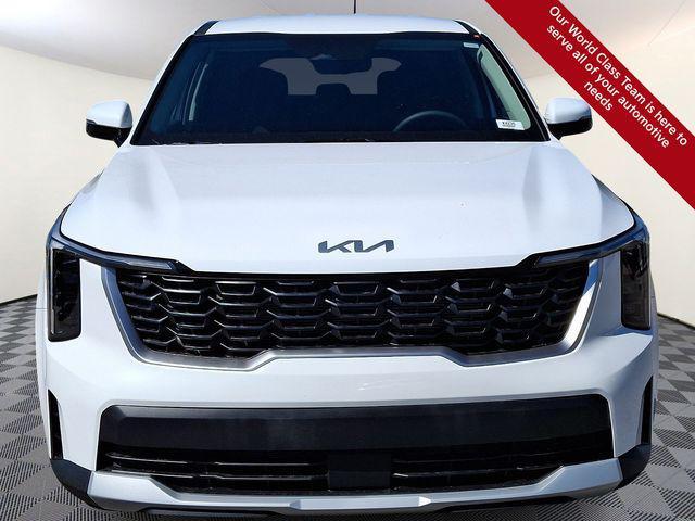 new 2025 Kia Sorento car, priced at $31,582