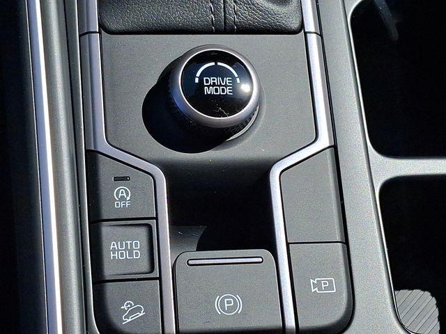 new 2025 Kia Sorento car, priced at $31,582