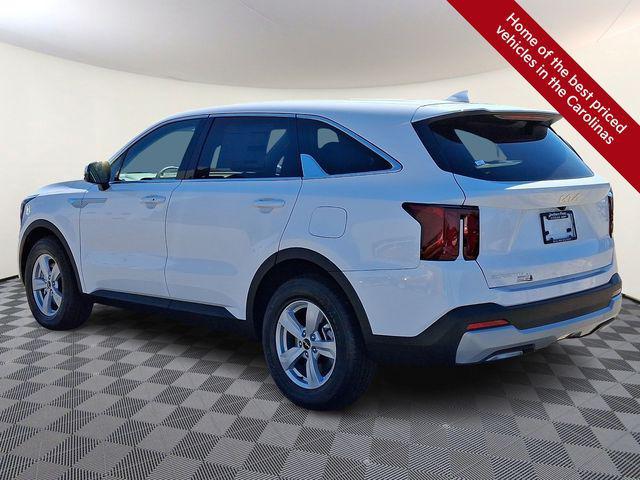 new 2025 Kia Sorento car, priced at $31,582