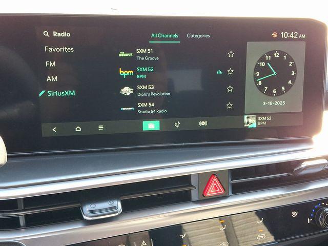 new 2025 Kia Sorento car, priced at $31,582