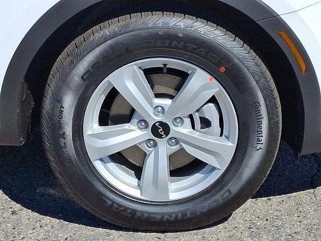 new 2025 Kia Sorento car, priced at $31,582