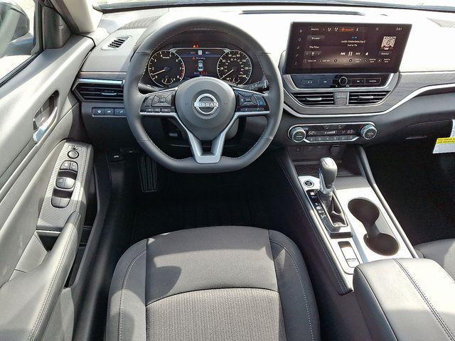new 2025 Nissan Altima car, priced at $31,787