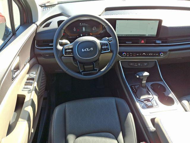 new 2025 Kia Carnival car, priced at $41,074