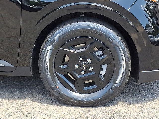 new 2025 Kia Carnival car, priced at $40,525