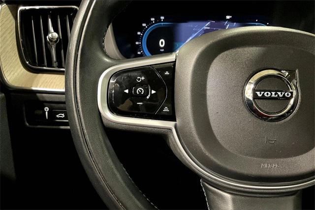 used 2022 Volvo XC60 Recharge Plug-In Hybrid car, priced at $34,200