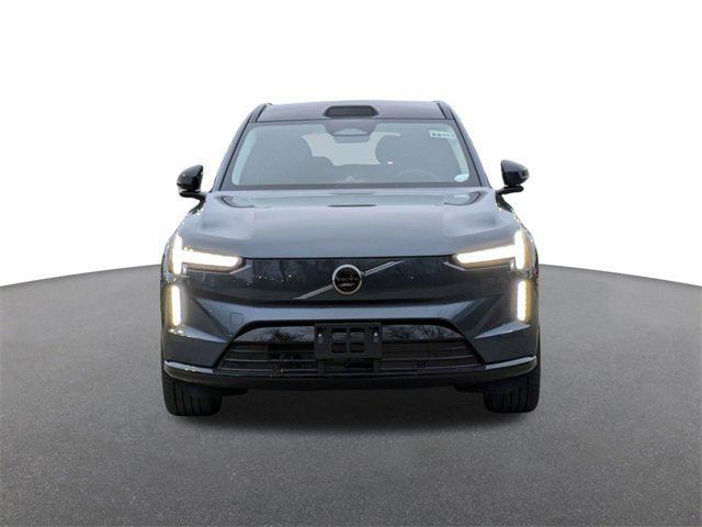 new 2025 Volvo EX90 car, priced at $91,548