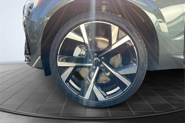 new 2026 Volvo XC60 Plug-In Hybrid car, priced at $74,418