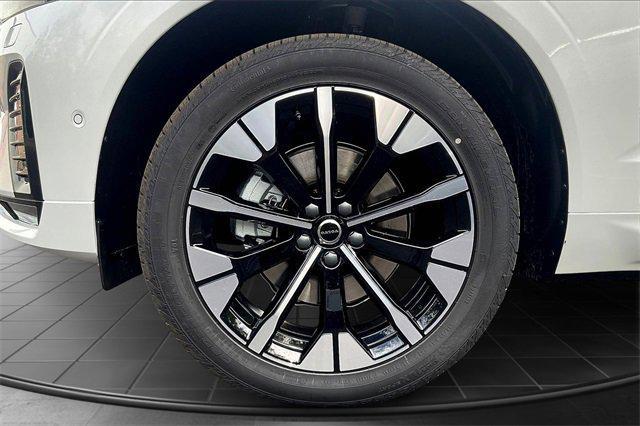 new 2026 Volvo XC60 car, priced at $59,295