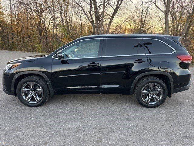 used 2019 Toyota Highlander car, priced at $33,000