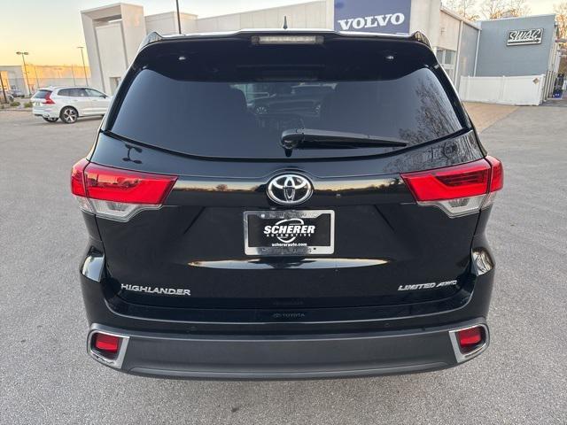 used 2019 Toyota Highlander car, priced at $34,500