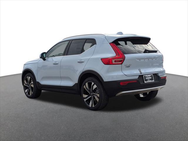 new 2025 Volvo XC40 car, priced at $50,050