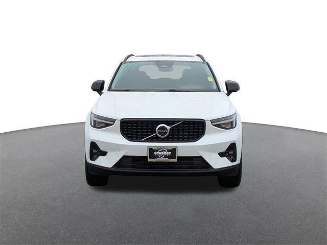 new 2025 Volvo XC40 car, priced at $50,050