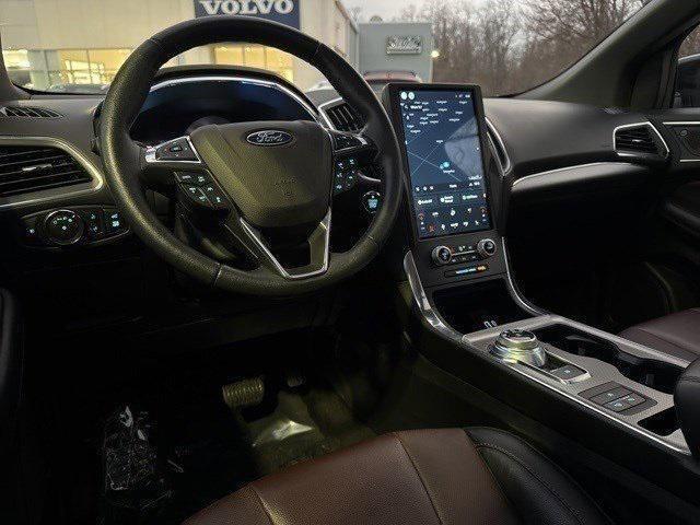 used 2021 Ford Edge car, priced at $30,000