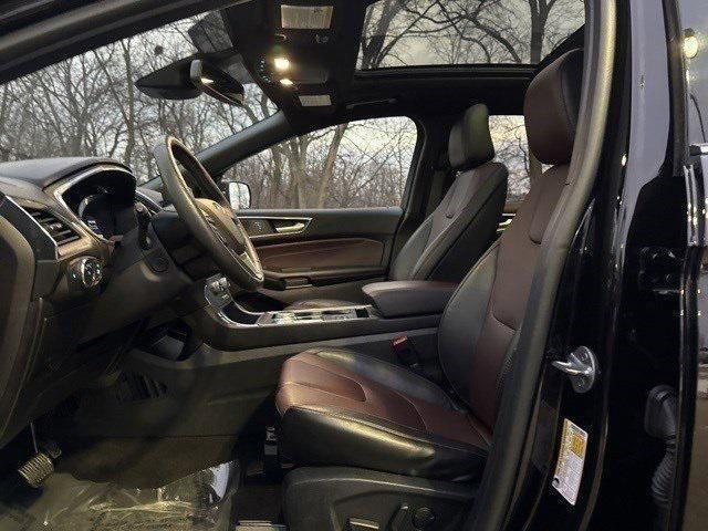 used 2021 Ford Edge car, priced at $30,000