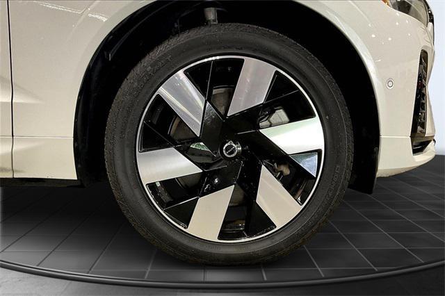 used 2024 Volvo XC60 Recharge Plug-In Hybrid car, priced at $55,000