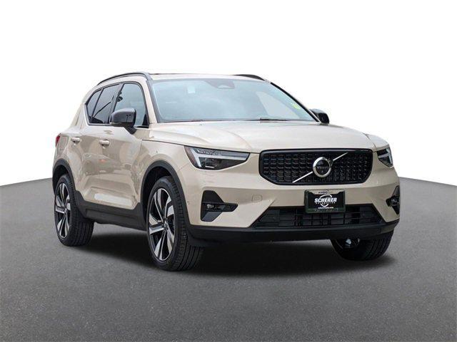 new 2025 Volvo XC40 car, priced at $49,325