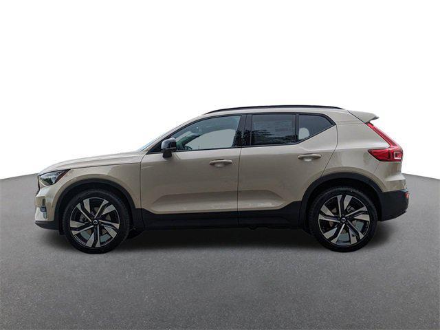 new 2025 Volvo XC40 car, priced at $49,325