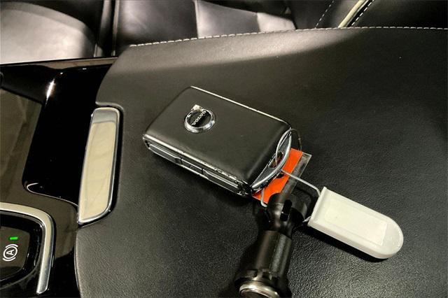 used 2021 Volvo S60 Recharge Plug-In Hybrid car, priced at $23,700