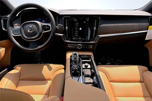 new 2025 Volvo V90 Cross Country car, priced at $66,585