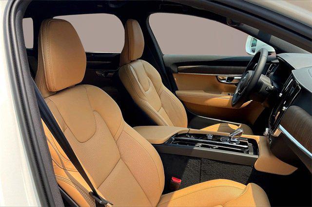 new 2025 Volvo V90 Cross Country car, priced at $66,585