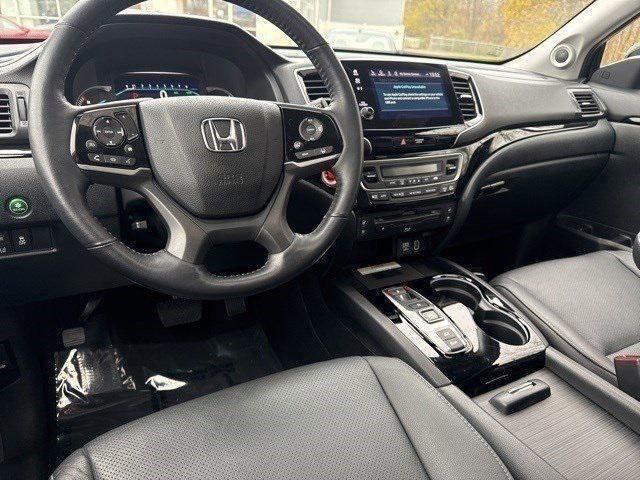 used 2021 Honda Pilot car, priced at $32,000