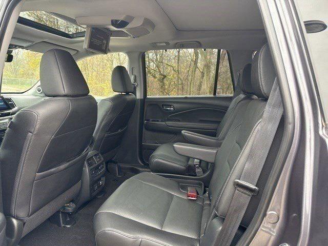 used 2021 Honda Pilot car, priced at $32,000