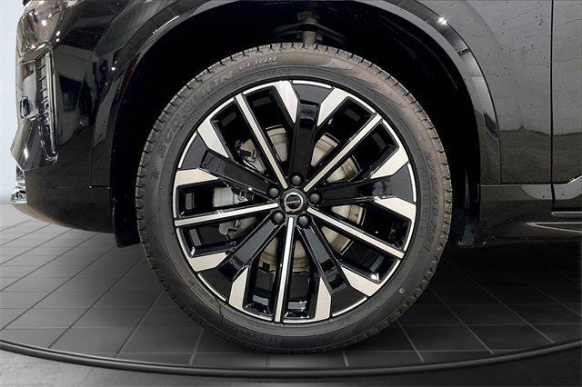 new 2025 Volvo XC90 car, priced at $68,325