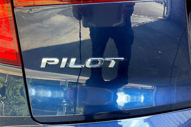 used 2017 Honda Pilot car, priced at $18,800