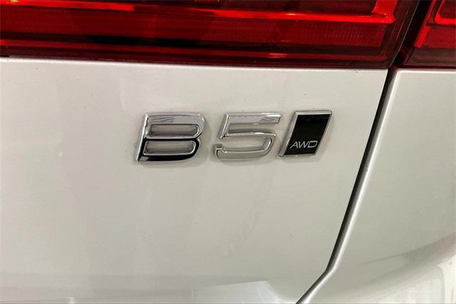 used 2023 Volvo XC60 car, priced at $36,500