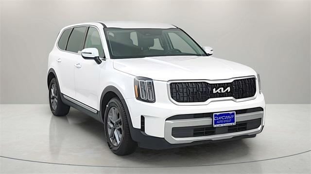 used 2023 Kia Telluride car, priced at $30,688