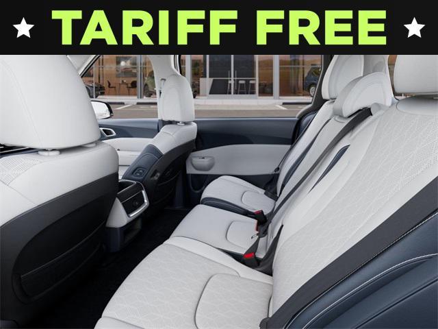 new 2026 Kia Carnival Hybrid car