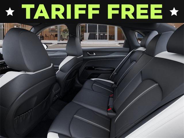new 2025 Kia K5 car, priced at $30,561