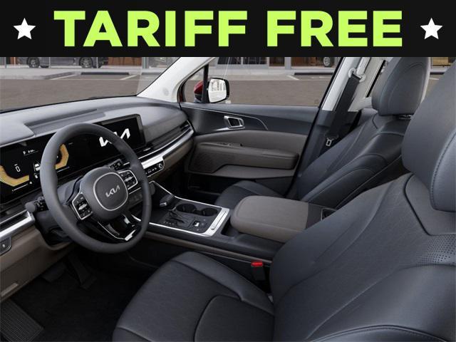 new 2025 Kia Carnival car, priced at $39,676